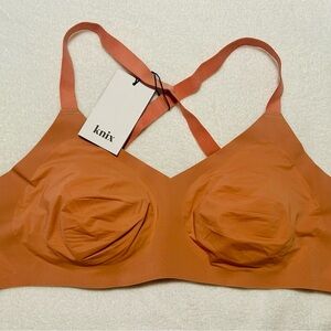 BNWT Knix V-Neck Padded Bra